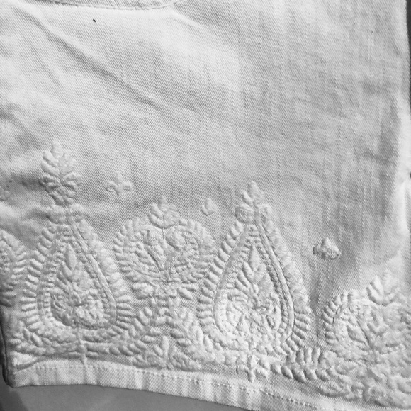 Multi-Color Top & Front-Laced Boyfriend Shorts Set - Picture 7 of 8